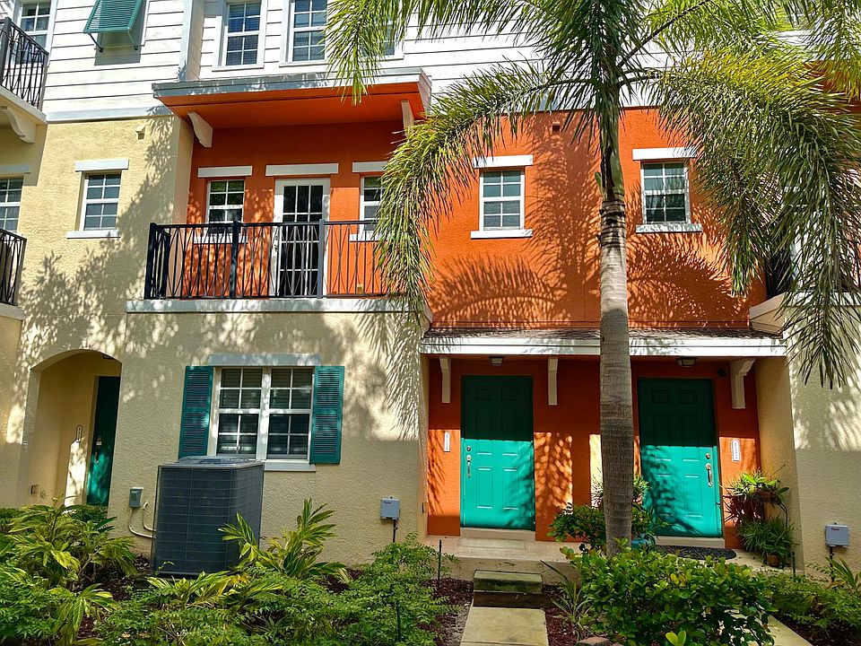 1st image of 613 SW 1st Dr