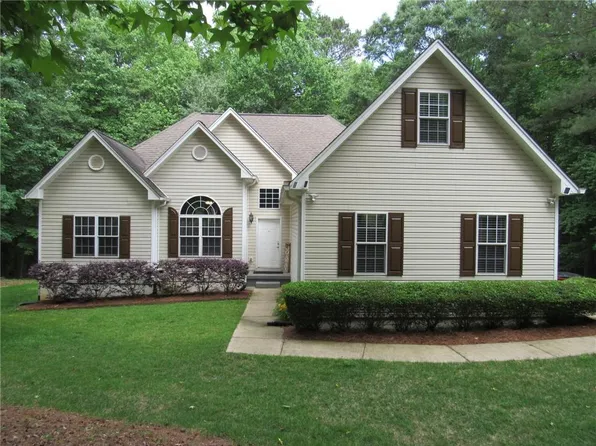218 Tuxedo Dr, Commerce, GA 30530