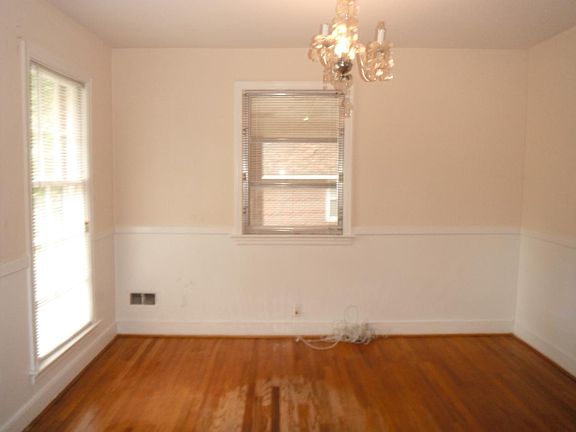 4th image of 1321 Woodlawn Ave