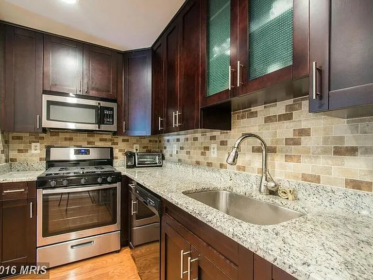 8922 Mallard Ct — Photo 5
