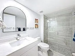 350 Grapetree Dr #405 — Photo 34
