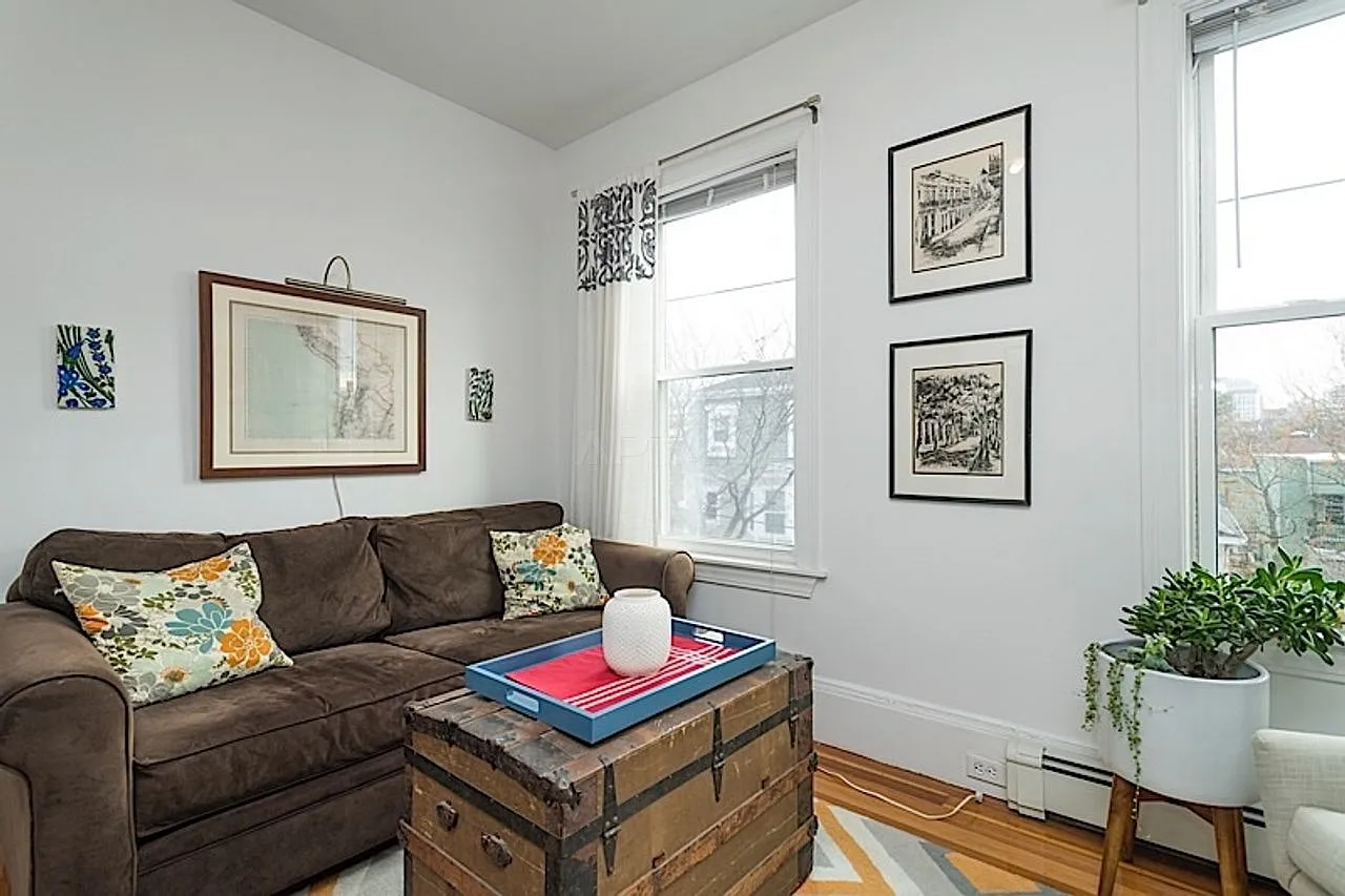 2 bed, $4,000 — Photo 2