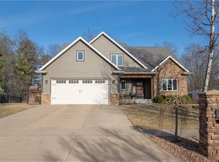2931 Quail Ridge Rd, Eau Claire, WI 54701