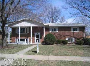 200 Veronica Way, Normal, IL 61761