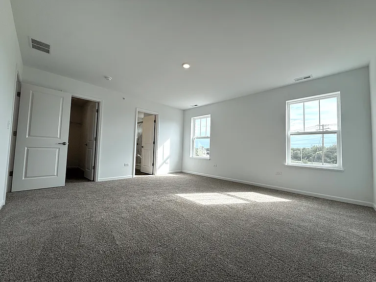 604 Cassia Ct — Photo 9