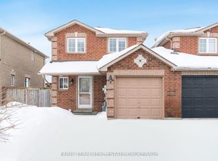 197 Dunsmore Ln, Barrie, ON L4M 6Z8