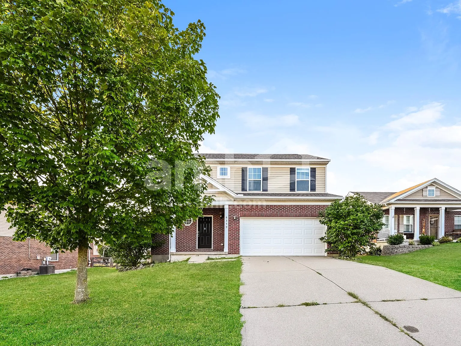 4 bed, 3.5 bath, 2600 sqft, $2,830 — Photo 1