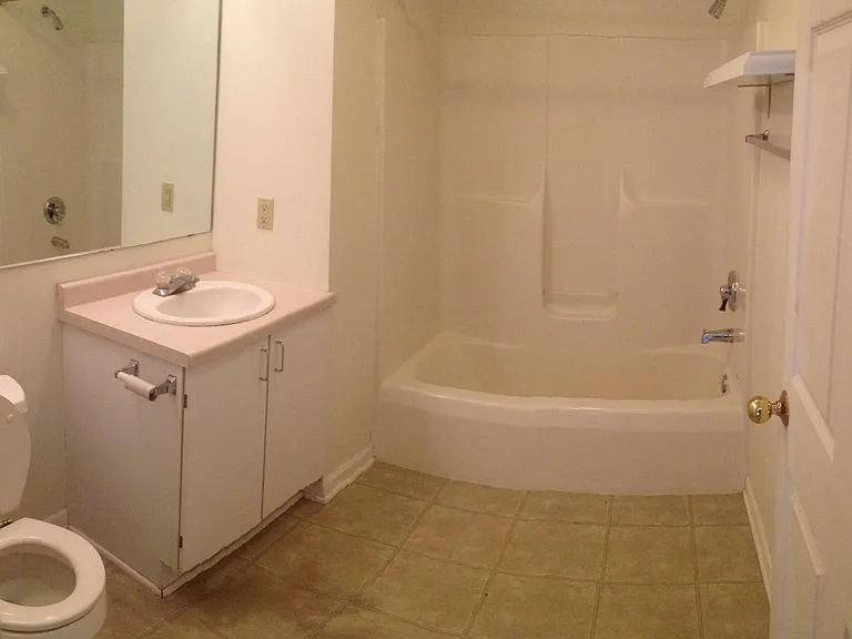 1316 E Brady St #B — Photo 6