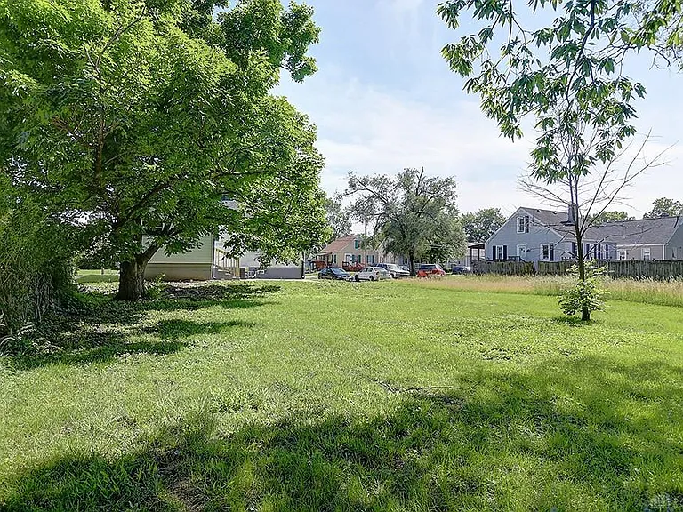2201 Wilbraham Rd — Photo 24