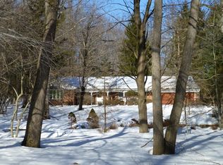 34 Cora Ln, Chester, NJ 07930