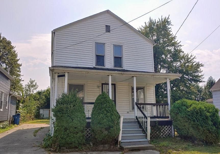 1st image of 837 W 17th St