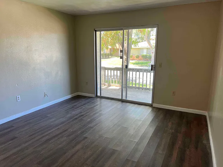 520 Myrtlewood Ct #2 — Photo 13