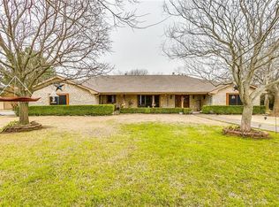 1436 Lakeview Ct, Cleburne, TX 76033