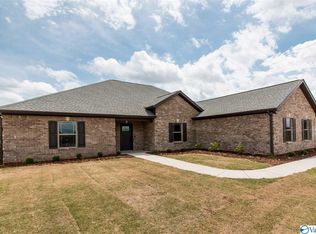 21543 Silver Oaks Cir, Athens, AL 35613