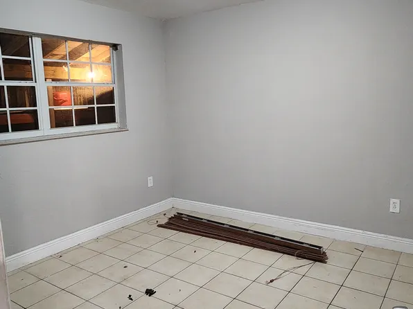 506 E 10th St, Hialeah, FL 33010