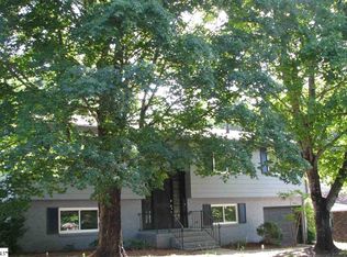 15 Richwood Dr, Greenville, SC 29607