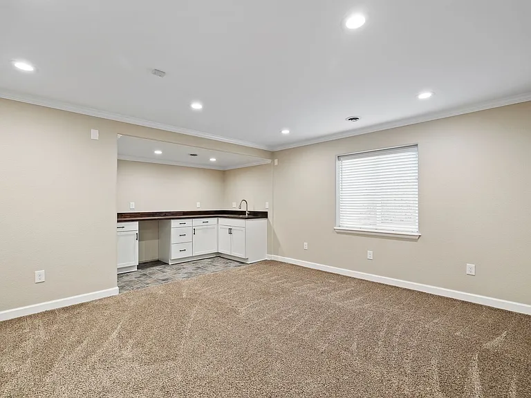 2603 Thoreau Dr — Photo 20
