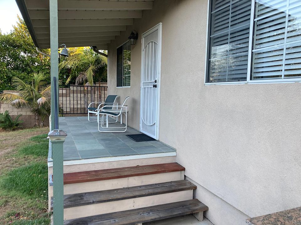 2nd image of 1452 Oak Ave