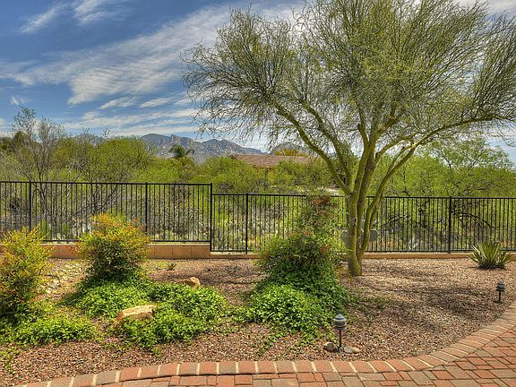 3rd image of 11928 N Thornbush Dr