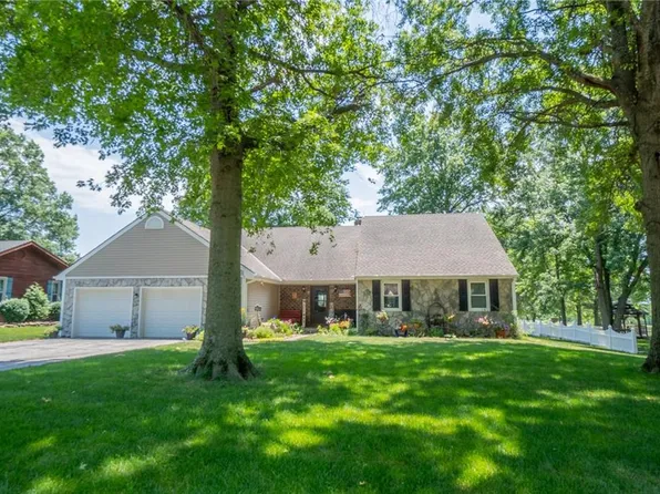 804 Shona Dr, Gallatin, MO 64640