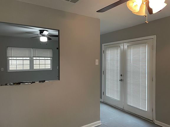 2nd image of 125 Julia Dr