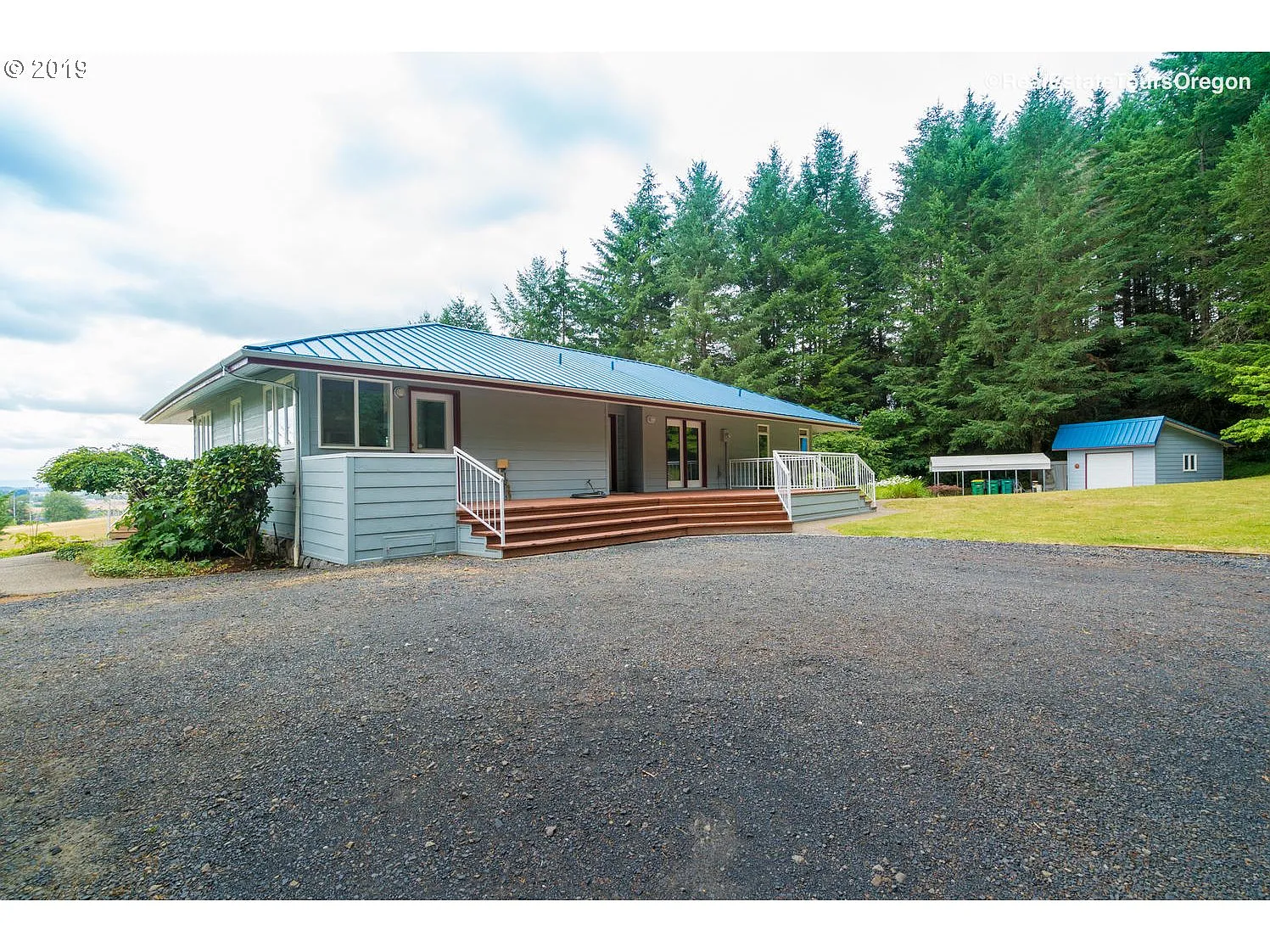 2406 Antler Dr photo 1