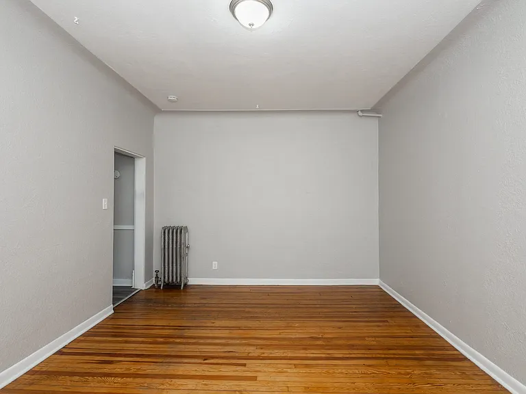 1449 N Emerson St — Photo 33