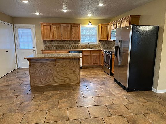 3rd image of 7268 County Road 492