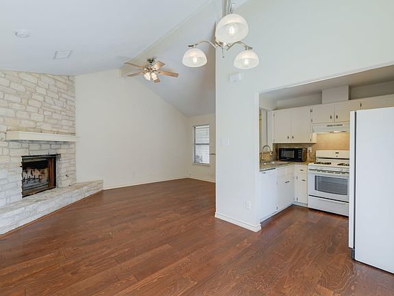 2nd image of 1802 Rawhide Dr #B