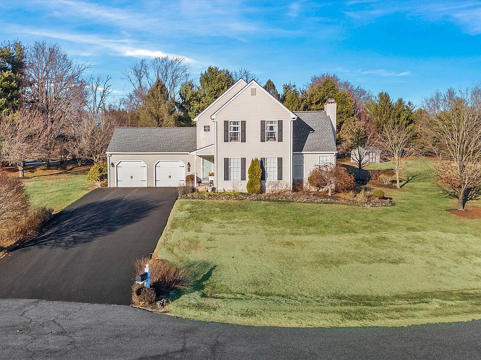1st image of 312 W Bradford Ct