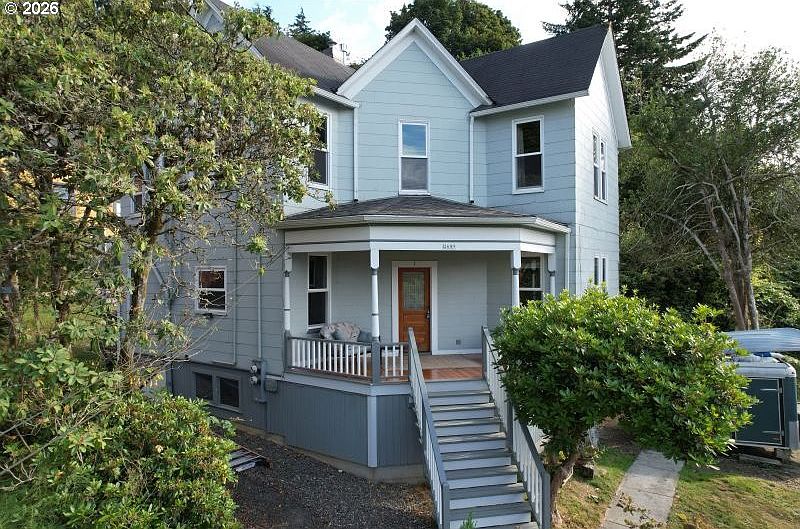 1st image of 2689 Grand Ave
