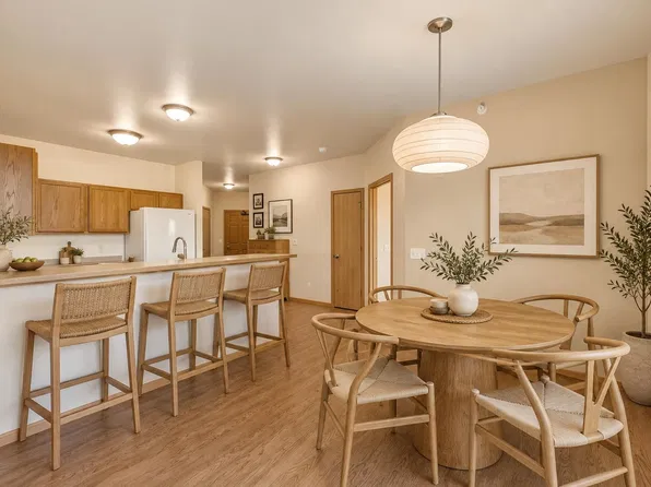 141 Metro Ter Unit 210, Madison, WI 53718