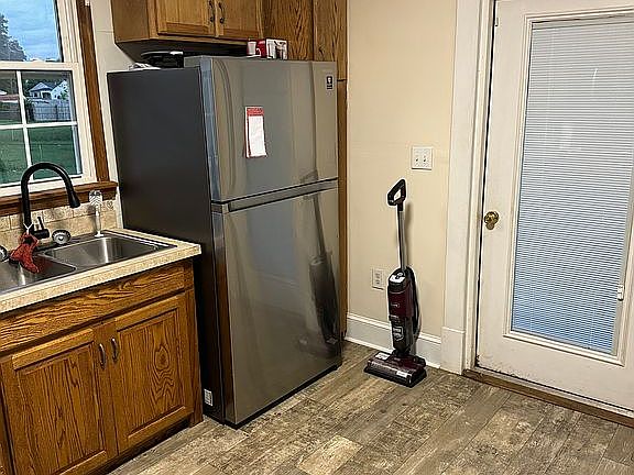 5th image of 2109 Mayflower Dr