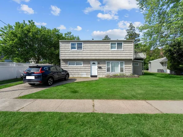 49 Stratford Road, Lynbrook, NY 11563