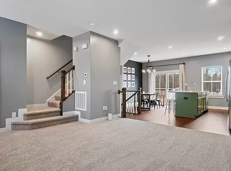 902 Avast Way — Photo 18