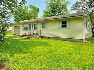 405 S Main Cross St, Bowling Green, MO 63334
