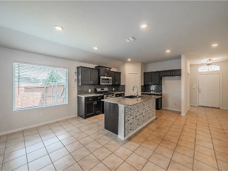 7325 Wavecrest Way — Photo 11