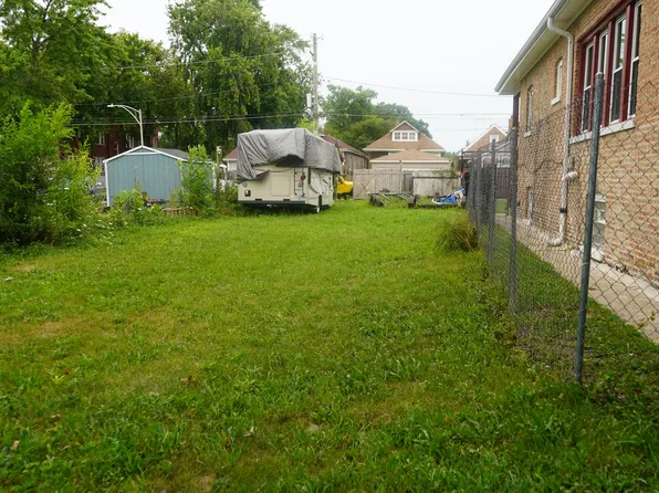 5754 S Maplewood Ave, Chicago, IL 60629