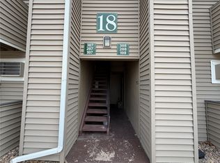 Oak Park Condominiuma, Denver, CO 80247