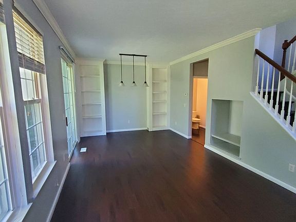 4th image of 2643 Wyndgate Ct