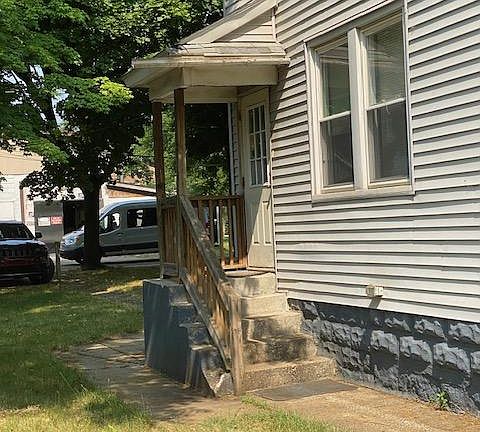 2nd image of 2-1115 McReynolds Ave NW Unit 2