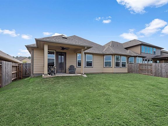 4th image of 2181 Woodland Pine Dr