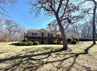 W11361 Van Buren Rd, Columbus, WI 53925