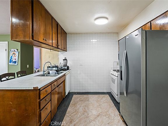 4th image of 1505 Sunrise Rd