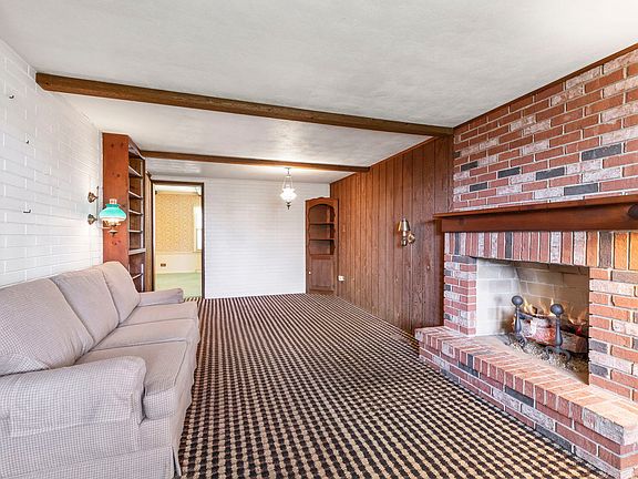 4th image of 1320 Price Ave