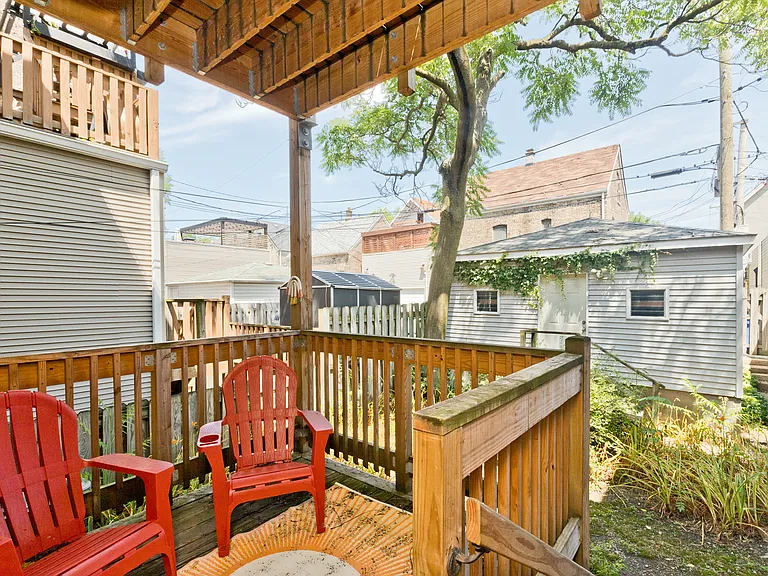 2139 N Oakley Ave #1 — Photo 13