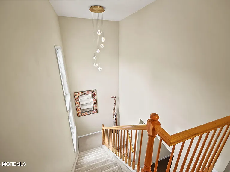 761 Banyan Ct — Photo 9