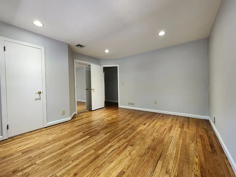 67 Maple Ave — Photo 8