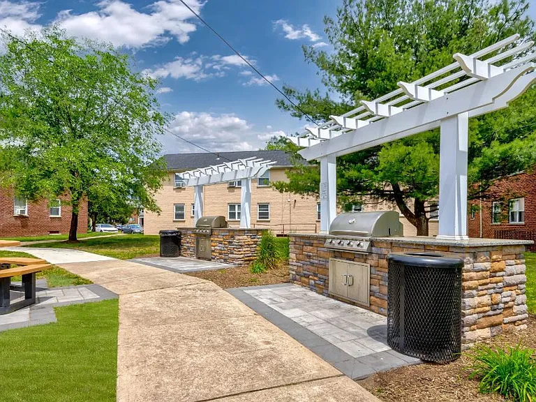 The Arbors At Franklin — Photo 9