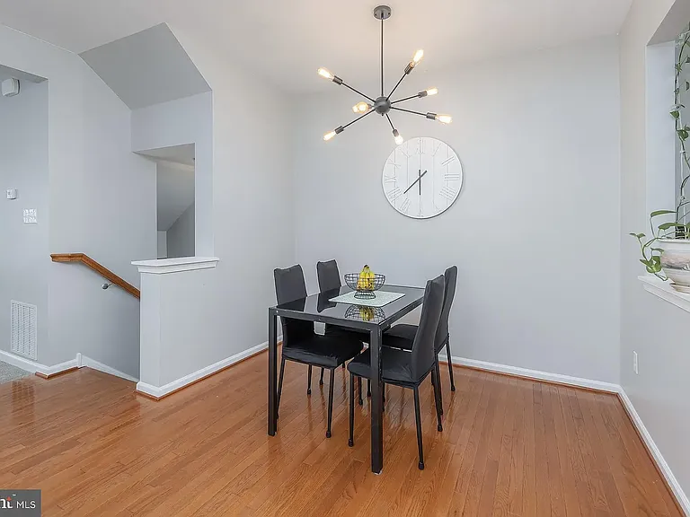 372 Concetta Dr — Photo 18